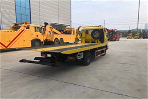 金川非事故拖车